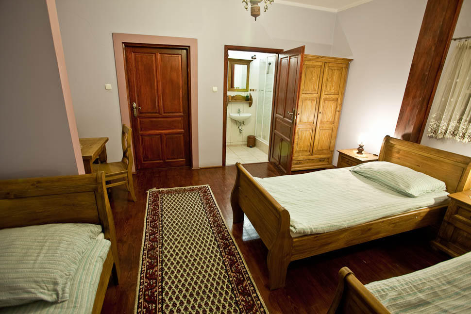 Dwor Na Wichrowym Wzgorzu Bed and Breakfast Przybysławice Buitenkant foto