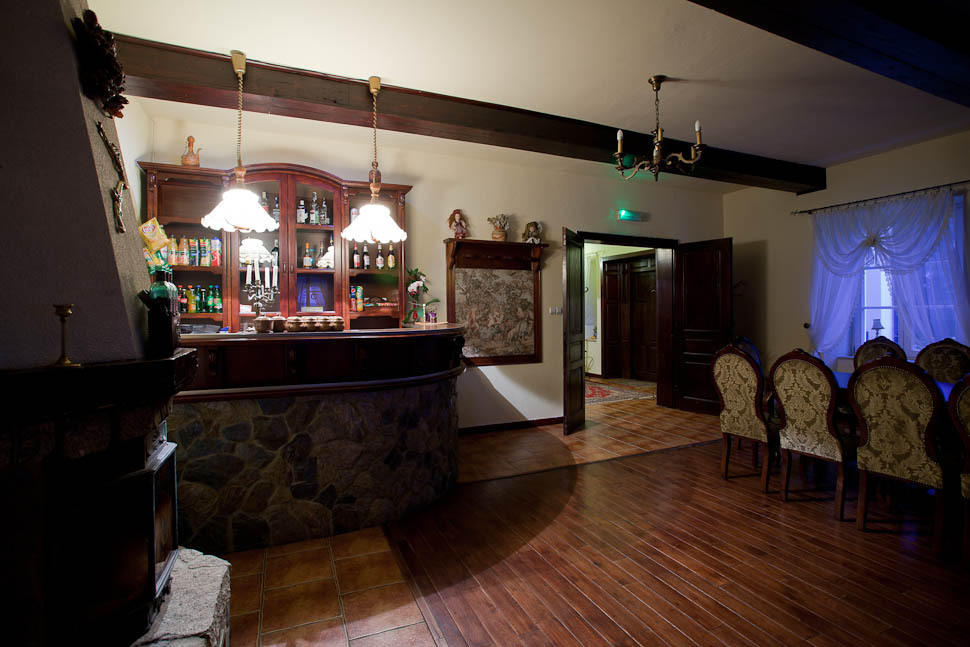Dwor Na Wichrowym Wzgorzu Bed and Breakfast Przybysławice Buitenkant foto